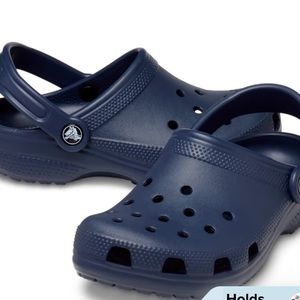 Boys Size 11C Navy Classic Crocs